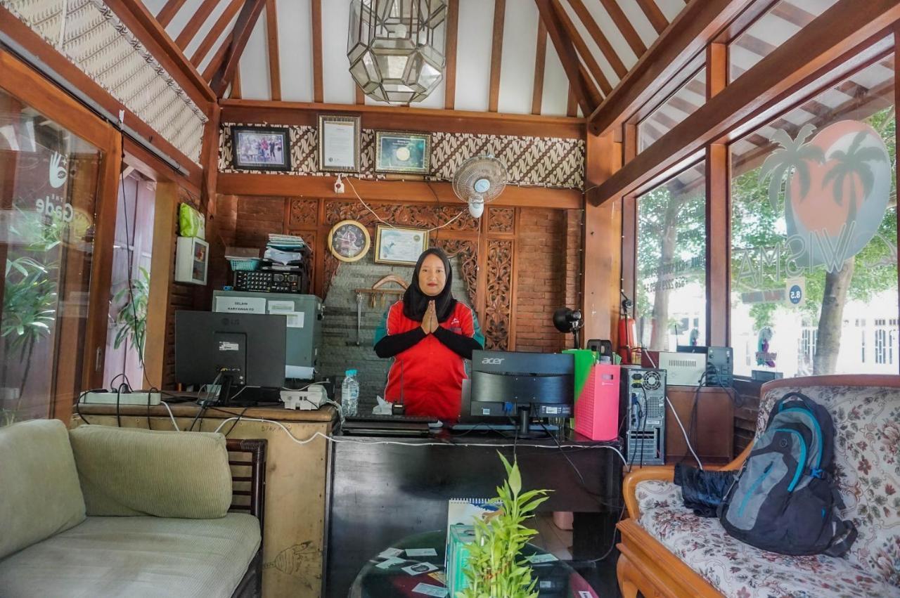 The Wisma Pulau Merah Pasanggaran المظهر الخارجي الصورة