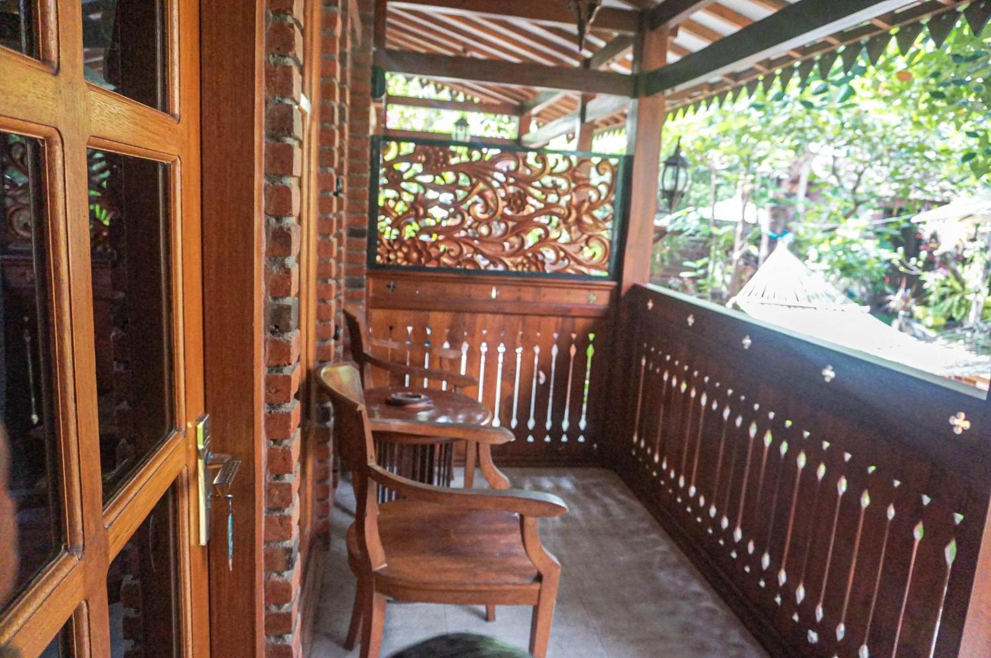 The Wisma Pulau Merah Pasanggaran الغرفة الصورة